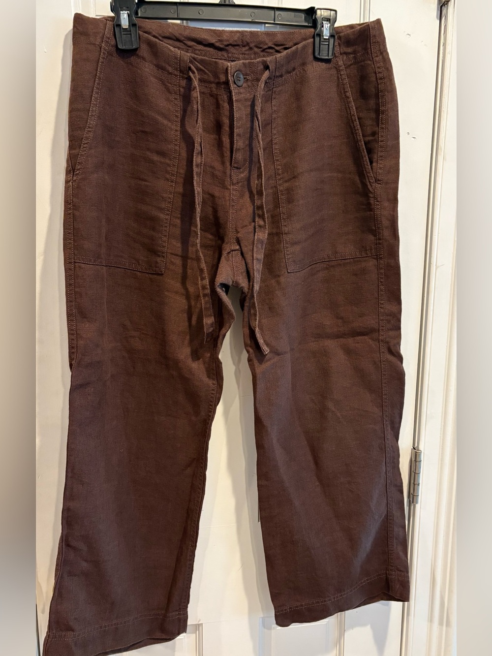 Women’s Black Drawstring Capri Linen Blend Pants. Size Small.